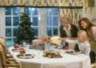Fotografia: preparació de la taula per al dinar de Nadal | Recurso educativo 16190